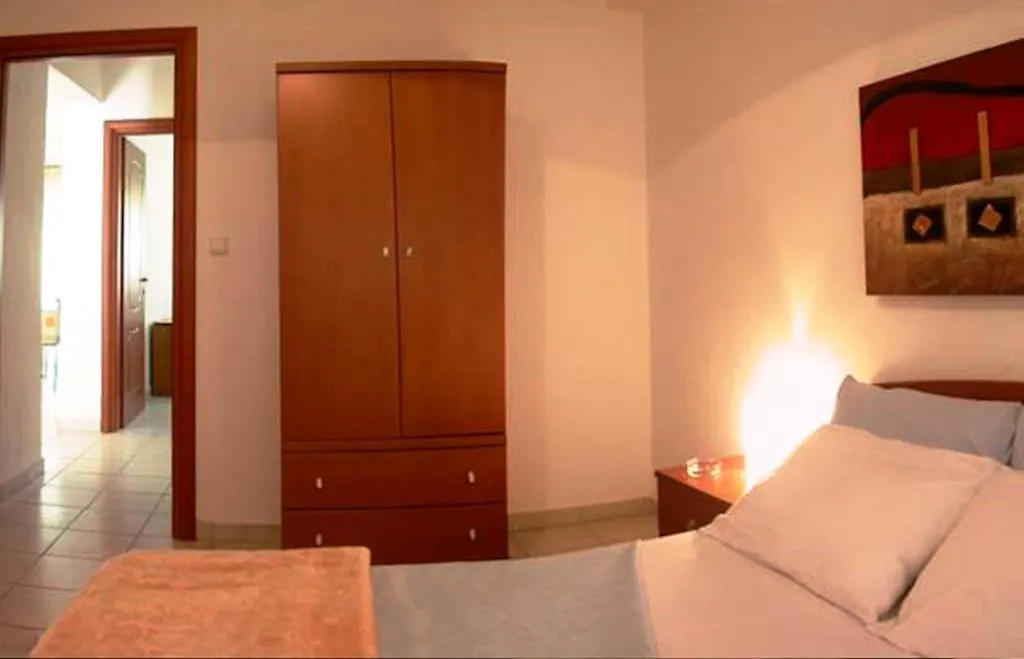 Apartments Noulis Polychrono Greece