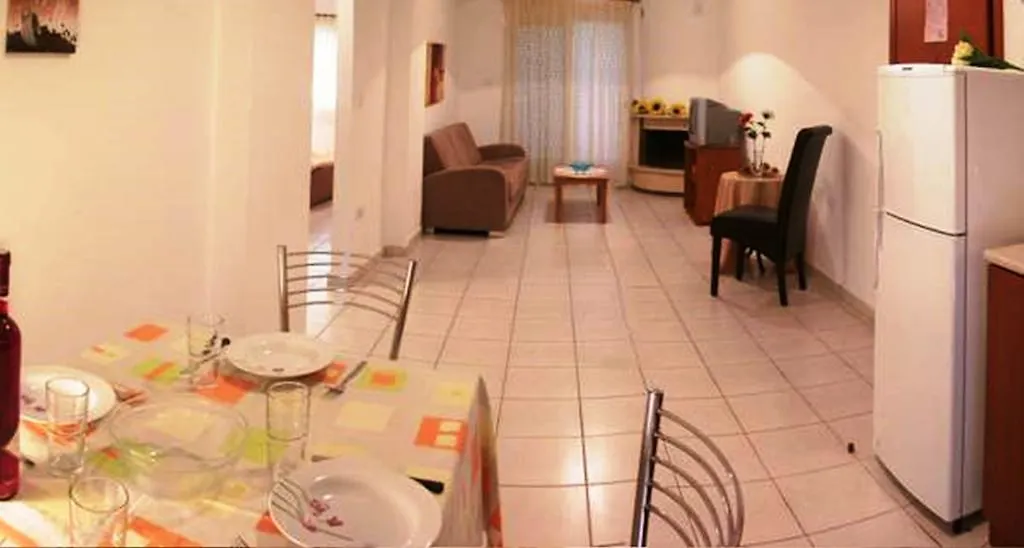 Apartments Noulis Polychrono